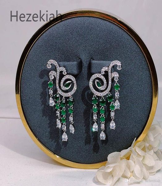 hezekiah 925 tremella needle noble earrings long section shiny tassel eardrop new plating dance party 3800916, Golden
hezekiah 925 tremella needle noble earrings long section shiny tassel eardrop new plating dance party 3800916, Golden