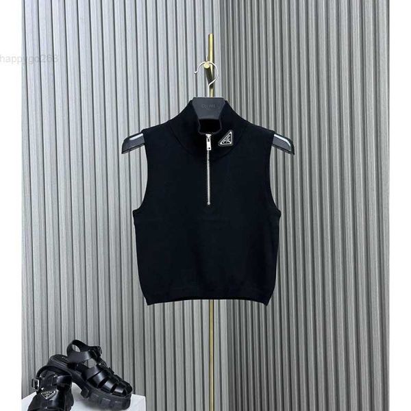 p family 23 summer new casual simple triangle half high collar wool sleeveless knitted tank top, White
p family 23 summer new casual simple triangle half high collar wool sleeveless knitted tank top, White