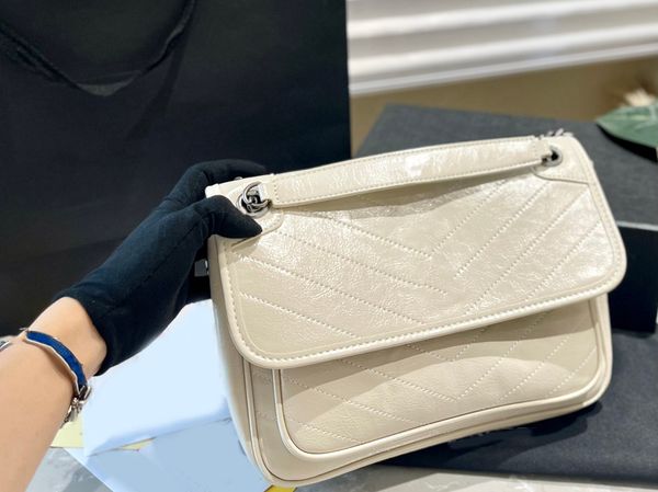 women bag niki soft cowhide leather shoulder bags crossbody purse luxury chain fashion designer clutch lady bags messenger envelope flap r9h
women bag niki soft cowhide leather shoulder bags crossbody purse luxury chain fashion designer clutch lady bags messenger envelope flap r9h