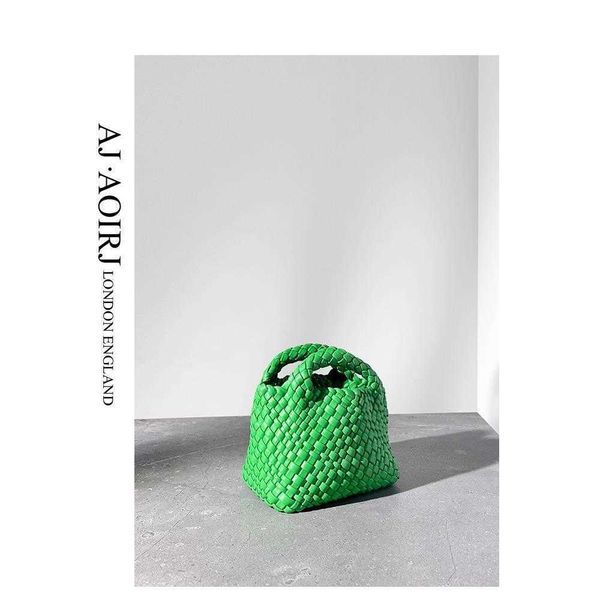 designer bag veneta bottrga small handmade woven mini phone high-end vegetable basket single shoulder diagonal cross
designer bag veneta bottrga small handmade woven mini phone high-end vegetable basket single shoulder diagonal cross