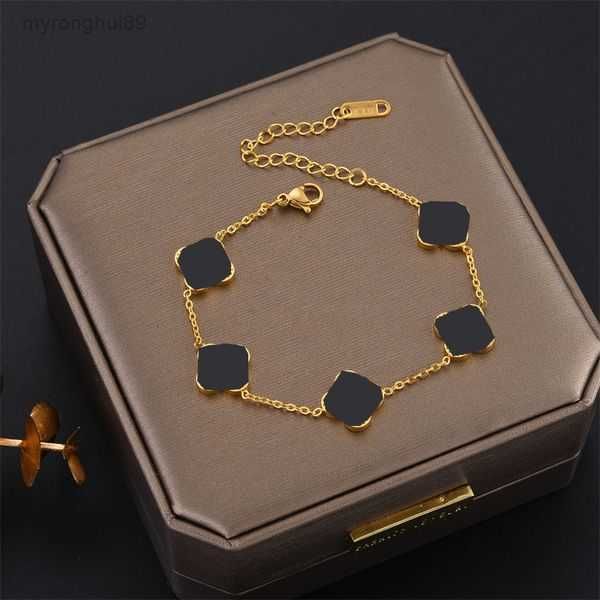 luxury designer bracelet four leaf clover charm bracelets elegant fashion agate shell chain mother women girls couple holiday birthday party, Golden;silver
luxury designer bracelet four leaf clover charm bracelets elegant fashion agate shell chain mother women girls couple holiday birthday party, Golden;silver