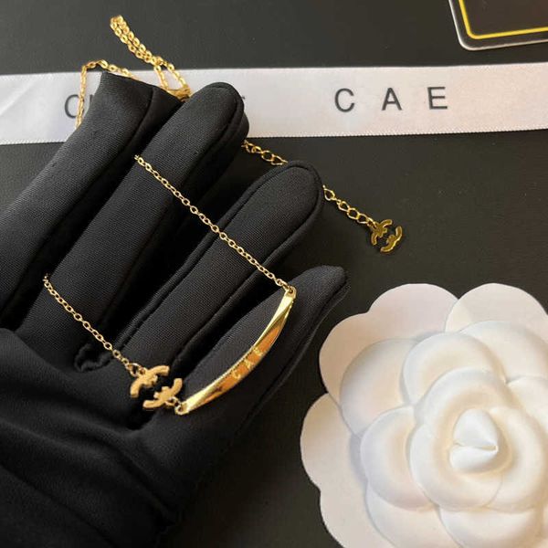 pendant necklace luxury elbow letter pendant necklace designed for women long chain 18k gold plated necklace designer jewelry exquisite acce, Silver
pendant necklace luxury elbow letter pendant necklace designed for women long chain 18k gold plated necklace designer jewelry exquisite acce, Silver