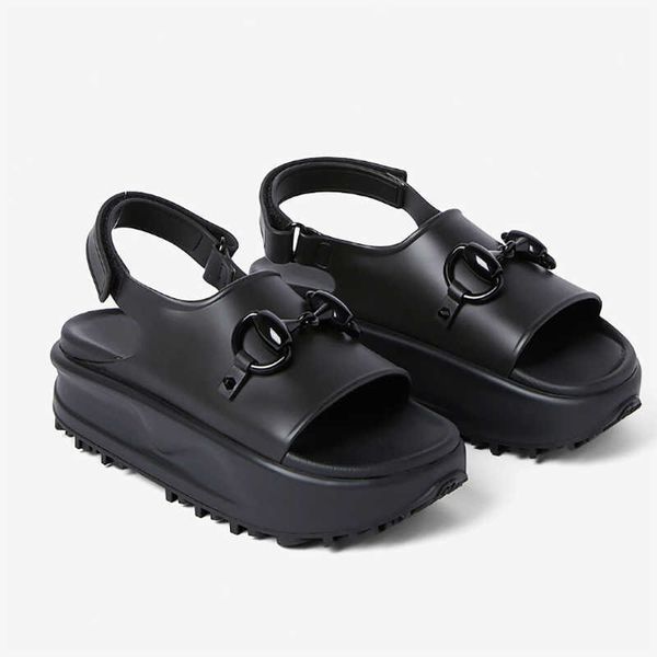 men designer black flatform sandals luxury thick bottom scuffs beach summer slides dark blue non slip rubber sole women slippers flip flops
men designer black flatform sandals luxury thick bottom scuffs beach summer slides dark blue non slip rubber sole women slippers flip flops
