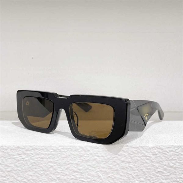 Designer Inverted triangle sunglasses for men and women Outdoor Travel Beach sunglasses P family new women's net red same personalized box plate SPR11ZS high quality
Designer Inverted triangle sunglasses for men and women Outdoor Travel Beach sunglasses P family new women's net red same personalized box plate SPR11ZS high quality