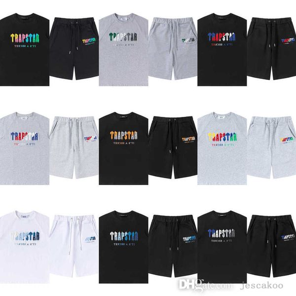 mens tracksuits gradient rainbow letter embroidery t-shirt high street shorts 2 piece set summer cotton outfits sports suit, Gray
mens tracksuits gradient rainbow letter embroidery t-shirt high street shorts 2 piece set summer cotton outfits sports suit, Gray