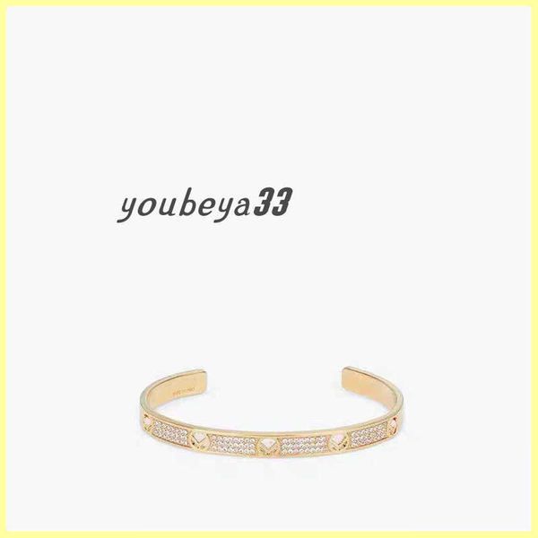 2021 fashion designer bracelet for mens women full diamond gold letters f bracelets gifts womens luxury love bracelets jewelry 21090902r, Black
2021 fashion designer bracelet for mens women full diamond gold letters f bracelets gifts womens luxury love bracelets jewelry 21090902r, Black