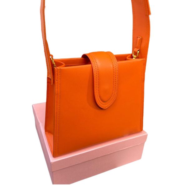 designer tote bags women handbags purses one shoulder crossbody genuine leather bag size 25cm with box
designer tote bags women handbags purses one shoulder crossbody genuine leather bag size 25cm with box