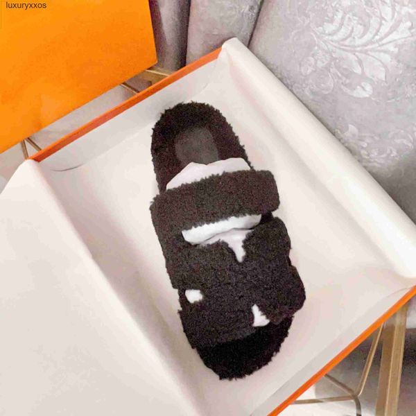 insole lady slipper 2023 designer h shearling sandals oran winter hh plush female autumn outerwear wearing lamb hair one slipper large size
insole lady slipper 2023 designer h shearling sandals oran winter hh plush female autumn outerwear wearing lamb hair one slipper large size