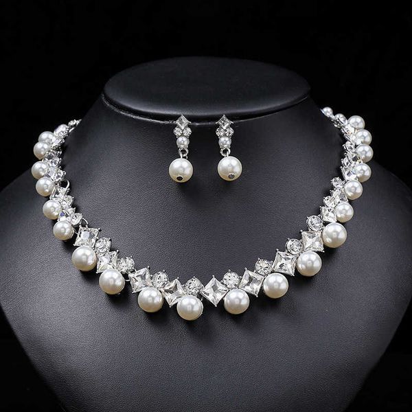 new pearl necklace set women's light luxury small versatile sweater chain bone alloy 230628, Silver
new pearl necklace set women's light luxury small versatile sweater chain bone alloy 230628, Silver