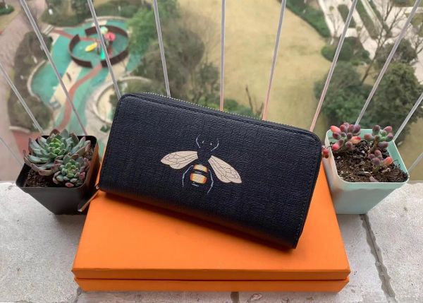 men animal long wallet leather black snake tiger bee man wallets women purse card holders woman purses with boxs, Red;black
men animal long wallet leather black snake tiger bee man wallets women purse card holders woman purses with boxs, Red;black