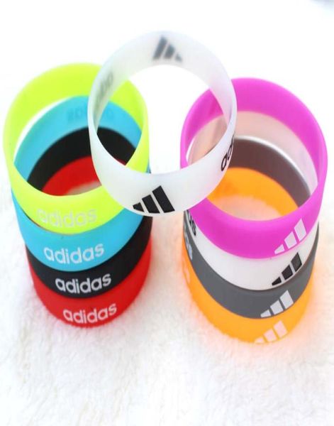 100pcs colorful silicone bracelets forever wristbands birthday xmas party gift7871260, Golden;silver
100pcs colorful silicone bracelets forever wristbands birthday xmas party gift7871260, Golden;silver