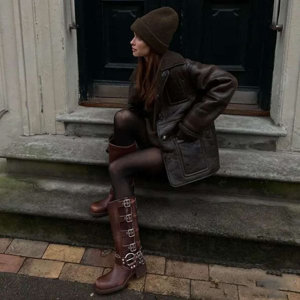 miu designer shoes tall boots women luxury boots y2k style brown leather biker boots round toe chunky heel belt buckle trim martin boots
miu designer shoes tall boots women luxury boots y2k style brown leather biker boots round toe chunky heel belt buckle trim martin boots