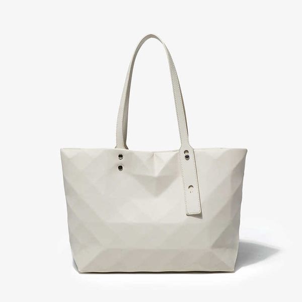 large capacity commuting bag for women new pleated feeling niche fashion one shoulder bag for women westernized geometric tote bag
large capacity commuting bag for women new pleated feeling niche fashion one shoulder bag for women westernized geometric tote bag