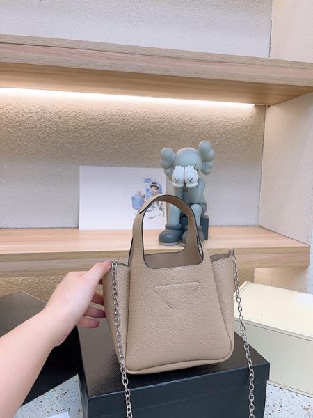vegetable basket, bucket bag, women's 2023 new women's bag, crossbody one shoulder portable fashion tote bag
vegetable basket, bucket bag, women's 2023 new women's bag, crossbody one shoulder portable fashion tote bag