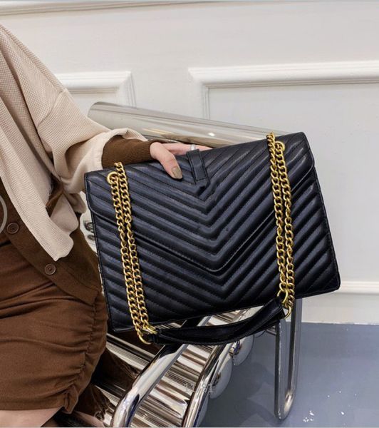 designer cross body bag womens shoulder bag designer bag luxurys handbags classic womens handbag wave pattern with shoulder pads internal co
designer cross body bag womens shoulder bag designer bag luxurys handbags classic womens handbag wave pattern with shoulder pads internal co