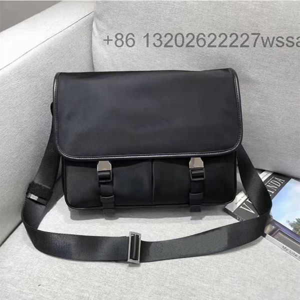5a luxury messenger 3 in 1 men and women nylon shoulder designer handbags man purse messanger bags
5a luxury messenger 3 in 1 men and women nylon shoulder designer handbags man purse messanger bags