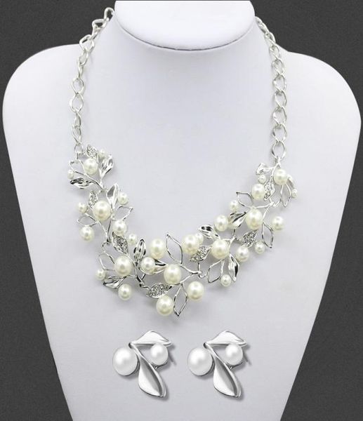 2016 fashion western leaf type necklace pearl earrings jewelry woman sweater crystal rhinestone necklace chain wedding gift1790955, Silver
2016 fashion western leaf type necklace pearl earrings jewelry woman sweater crystal rhinestone necklace chain wedding gift1790955, Silver