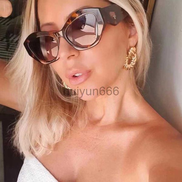 designer sunglasses classic eyeglasses goggle outdoor beach sun glasses for man woman mix color optional triangular signature p07ys, White;black
designer sunglasses classic eyeglasses goggle outdoor beach sun glasses for man woman mix color optional triangular signature p07ys, White;black
