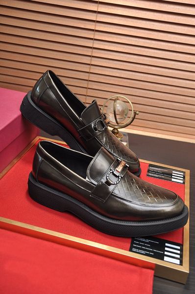 2023 men dress shoes handmade classic party genuine leather wedding shoes men brand designer oxfords formal flats size 38-45, Black
2023 men dress shoes handmade classic party genuine leather wedding shoes men brand designer oxfords formal flats size 38-45, Black