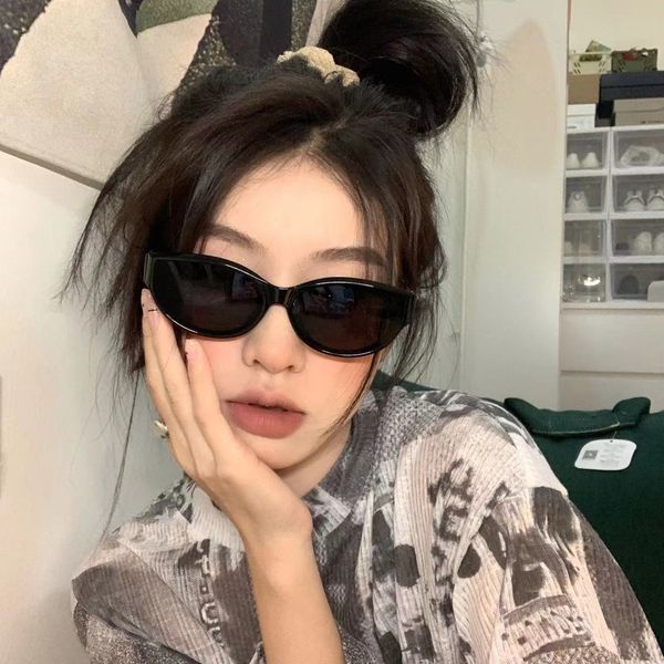 cross border european and american personalized sunglasses new retro hip-hop oval sunglasses shake sound popular fashion sunglasses, White;black
cross border european and american personalized sunglasses new retro hip-hop oval sunglasses shake sound popular fashion sunglasses, White;black