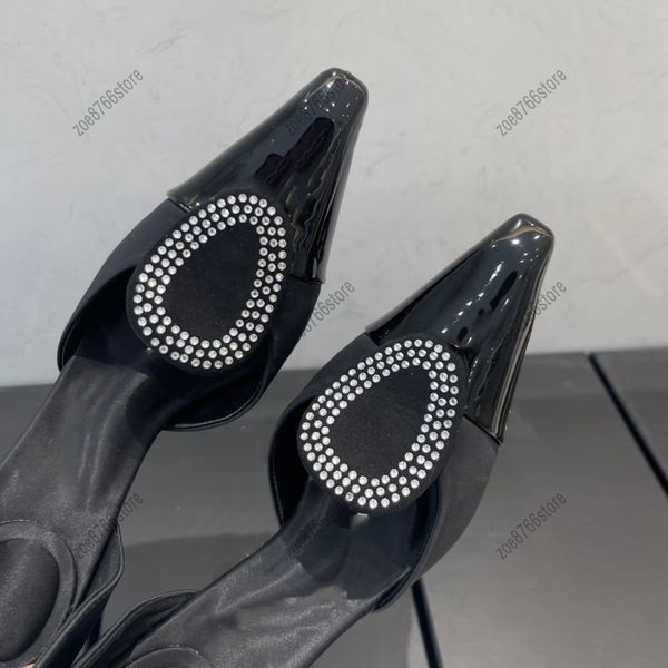 luxury ladies dress shoes, rhinestones women's high heels, designer ladies patent leather shoes high heels, classic ladies wedding part, Black
luxury ladies dress shoes, rhinestones women's high heels, designer ladies patent leather shoes high heels, classic ladies wedding part, Black