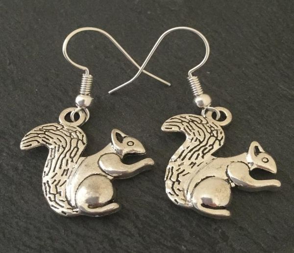 2019 new style ancient silver squirrel small animals earrings ear hook creative women jewelry popular designer earringsvalentine7601222
2019 new style ancient silver squirrel small animals earrings ear hook creative women jewelry popular designer earringsvalentine7601222