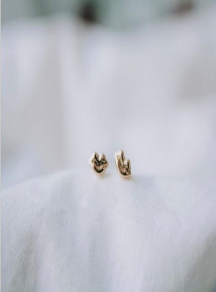 in 2016 his lips compound new fashion women earrings lovely earrings whole day gift6328292, Golden;silver
in 2016 his lips compound new fashion women earrings lovely earrings whole day gift6328292, Golden;silver