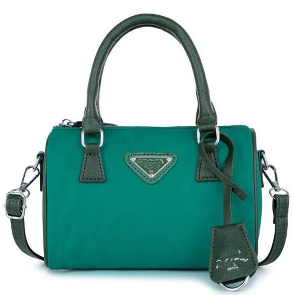 p designer duffel bag for women men gym bags sport travel handbag large capacity duffle handbags fashion purse
p designer duffel bag for women men gym bags sport travel handbag large capacity duffle handbags fashion purse