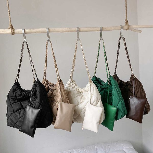 lingge large capacity tote bag autumn/winter new fashion women's bag personalized and simple women's one shoulder bag
lingge large capacity tote bag autumn/winter new fashion women's bag personalized and simple women's one shoulder bag
