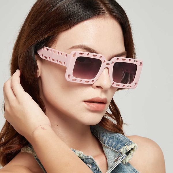 Rectangular middle frame hollow wide leg personality sunglasses UV proof sunshade Sunglasses for men and women
Rectangular middle frame hollow wide leg personality sunglasses UV proof sunshade Sunglasses for men and women