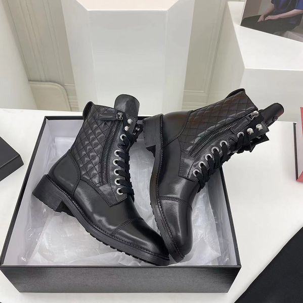 interlocking mixed calfskin ankle boots leather check lace-up boot low heel combat booties outdoor shoes designers brands shoe, Black
interlocking mixed calfskin ankle boots leather check lace-up boot low heel combat booties outdoor shoes designers brands shoe, Black