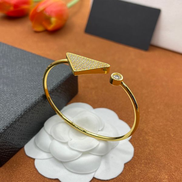 designer fashion jewelry big triangle diamond bracelet gold charm armband sliver split bracelet bracelets bangle stainless steel luxury birt, Black
designer fashion jewelry big triangle diamond bracelet gold charm armband sliver split bracelet bracelets bangle stainless steel luxury birt, Black