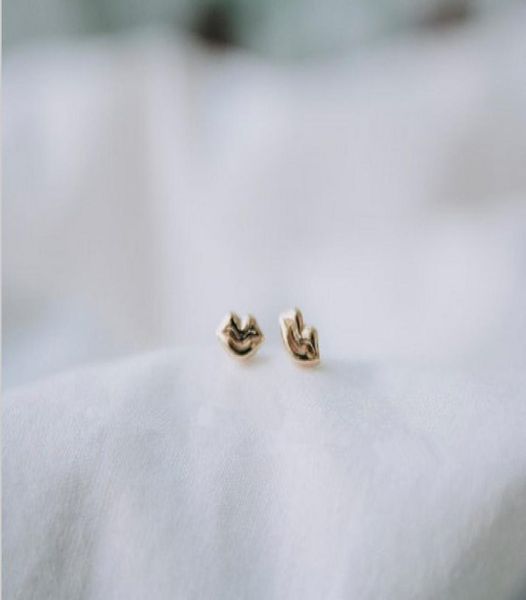 in 2016 his lips compound new fashion women earrings lovely earrings whole day gift8481791, Golden;silver
in 2016 his lips compound new fashion women earrings lovely earrings whole day gift8481791, Golden;silver