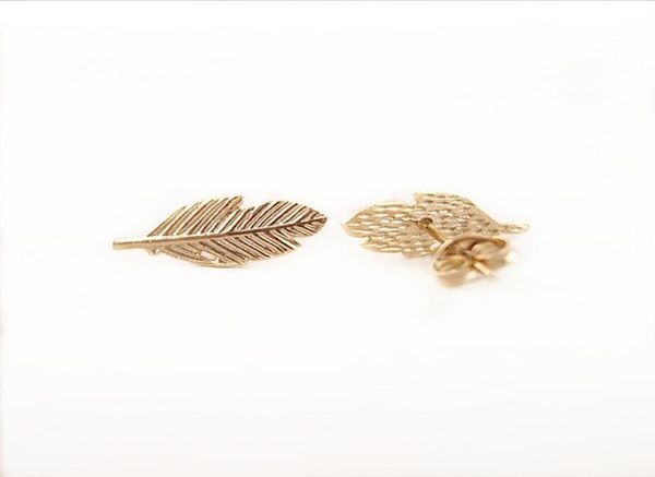 10pcs fashion leaf stud earrings 18k gold silver and rose plated earrings whole1371047, Golden;silver
10pcs fashion leaf stud earrings 18k gold silver and rose plated earrings whole1371047, Golden;silver