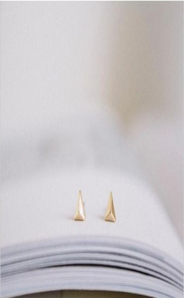 fashion design of the small solid triangle stud earrings for men whole 9288917, Golden;silver
fashion design of the small solid triangle stud earrings for men whole 9288917, Golden;silver