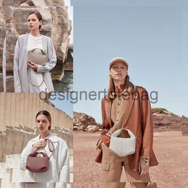 2022 new polene handbag female french leather solid color bento bag number eleven handbag single shoulder handbags satchels bags
2022 new polene handbag female french leather solid color bento bag number eleven handbag single shoulder handbags satchels bags