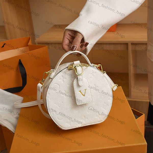 luxury designer bags women's fashion shoulder bag v letters embossing design circular handbag cute small bag mini round bag caitlin_fas
luxury designer bags women's fashion shoulder bag v letters embossing design circular handbag cute small bag mini round bag caitlin_fas