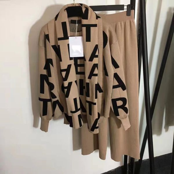 designer tracksuits womens tracksuits designer set spring and autumn casual letter embroidery women's new fashion outdoor knitted cloth, Gray
designer tracksuits womens tracksuits designer set spring and autumn casual letter embroidery women's new fashion outdoor knitted cloth, Gray