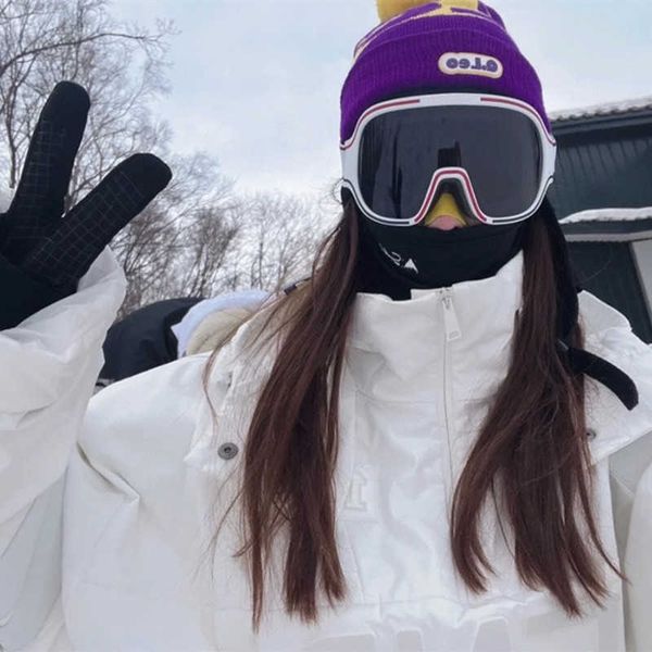 latest brand designer skiing glasses men's and women's motorcycle off road goggles selling snow goggles for sale, White;black
latest brand designer skiing glasses men's and women's motorcycle off road goggles selling snow goggles for sale, White;black