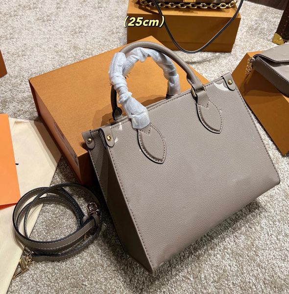 ONTHEGO Bags On The Go Designer Tote Bag Mini Totes Letter Leather 25cm messenger crossbody shoulder bag Wallet shoppingbag
ONTHEGO Bags On The Go Designer Tote Bag Mini Totes Letter Leather 25cm messenger crossbody shoulder bag Wallet shoppingbag