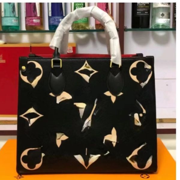 m45659 women's and men's plain designer messenger bag luxury handbag leather quality square messenger bag fashion bag tramp large
m45659 women's and men's plain designer messenger bag luxury handbag leather quality square messenger bag fashion bag tramp large