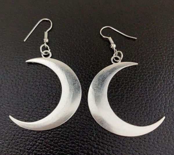 gothic retro punk moon stud earring for women girl jewelry fine statement earrings pretty gift decoration1658881, Golden
gothic retro punk moon stud earring for women girl jewelry fine statement earrings pretty gift decoration1658881, Golden