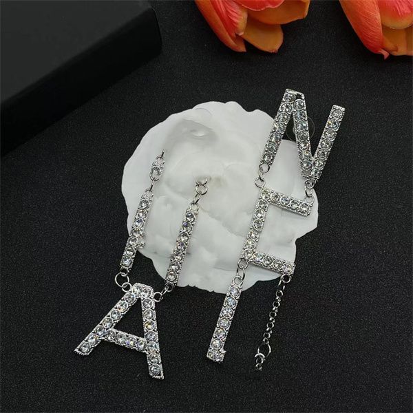 new spring/summer luxury letter c earring designer ccity tassels stud earing women party hoop gold earrings woman accessories 74622, Golden;silver
new spring/summer luxury letter c earring designer ccity tassels stud earing women party hoop gold earrings woman accessories 74622, Golden;silver