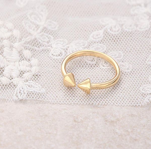 fashion modern biconical simple double arrow ring environmental protection metal products suitable for women and men9606916, Golden;silver
fashion modern biconical simple double arrow ring environmental protection metal products suitable for women and men9606916, Golden;silver