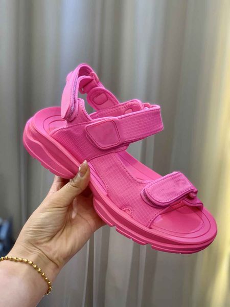 sandals balencaigasity women's summer fashion sandals women's slides outdoor casual slippers j041, Black
sandals balencaigasity women's summer fashion sandals women's slides outdoor casual slippers j041, Black