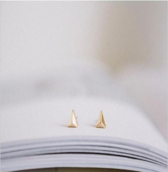 fashion design of the small solid triangle stud earrings for men whole 1889589, Golden;silver
fashion design of the small solid triangle stud earrings for men whole 1889589, Golden;silver