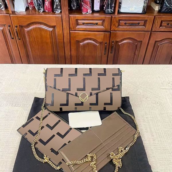 mens genuine leather triple handbag shoulder bags luxurys designer 3 piece with box coin purses cross bodys bag womens vintage gold chain to
mens genuine leather triple handbag shoulder bags luxurys designer 3 piece with box coin purses cross bodys bag womens vintage gold chain to
