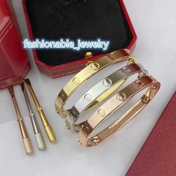 designer bracelet titanium steel bracelet luxury men's and women's 18k rose gold fashion popular do not fade color bracelet trend, Golden;silver
designer bracelet titanium steel bracelet luxury men's and women's 18k rose gold fashion popular do not fade color bracelet trend, Golden;silver