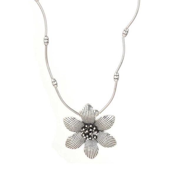 women039s simple flowers tibetan silver pendant necklaces gstqn018 fashion gift national style women diy necklace pendants1708578
women039s simple flowers tibetan silver pendant necklaces gstqn018 fashion gift national style women diy necklace pendants1708578