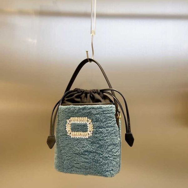 bag female 2022 autumn and winter new south korea net red rhinestone wool drawn bucket bag handheld one shoulder crossbody bag fashion78
bag female 2022 autumn and winter new south korea net red rhinestone wool drawn bucket bag handheld one shoulder crossbody bag fashion78